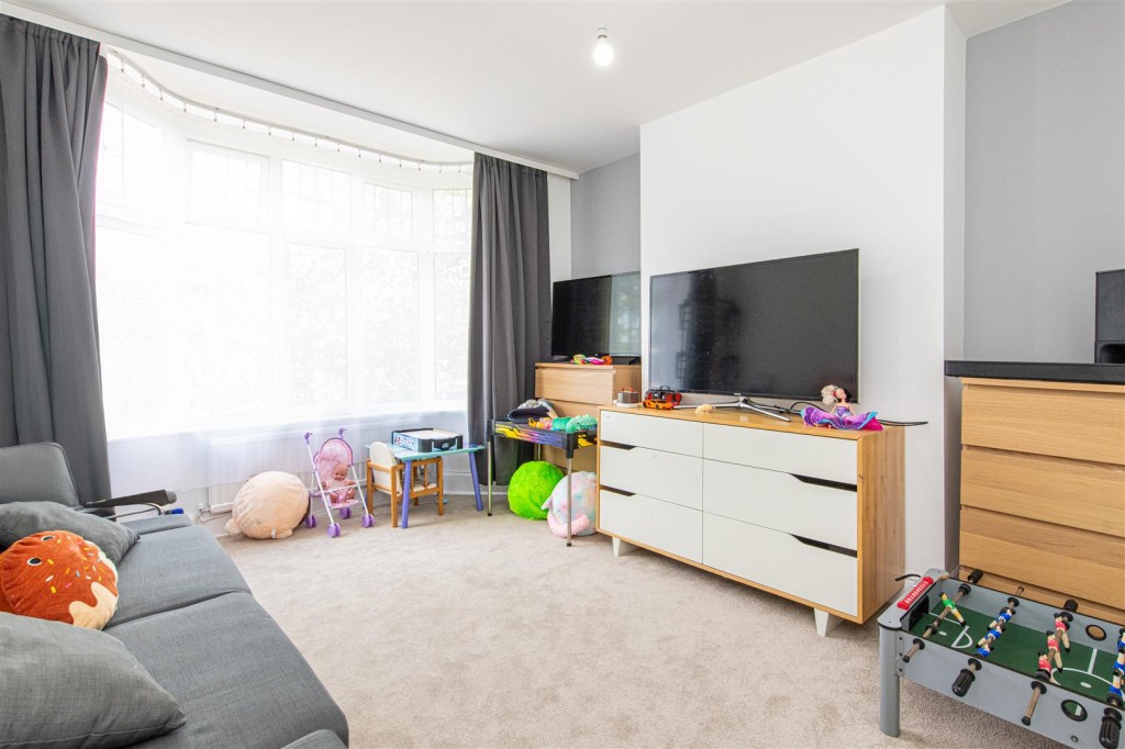 Images for Kettering Road, Northampton EAID:oscarjamesapi BID:1