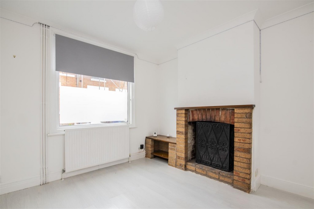 Images for Gordon Street, Kettering EAID:oscarjamesapi BID:2