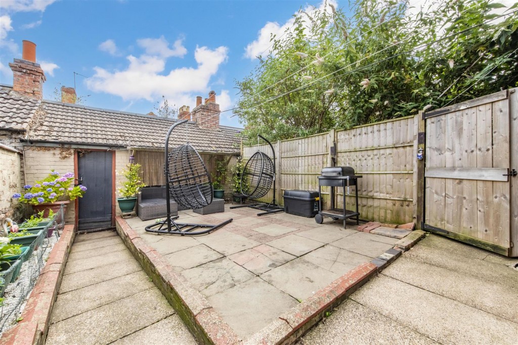 Images for Gordon Street, Kettering EAID:oscarjamesapi BID:2