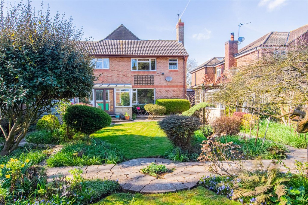 Images for Hall Close, Kettering EAID:oscarjamesapi BID:2