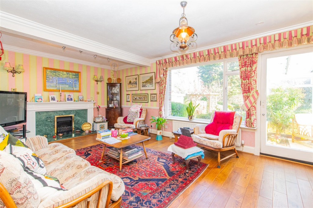 Images for Hall Close, Kettering EAID:oscarjamesapi BID:2