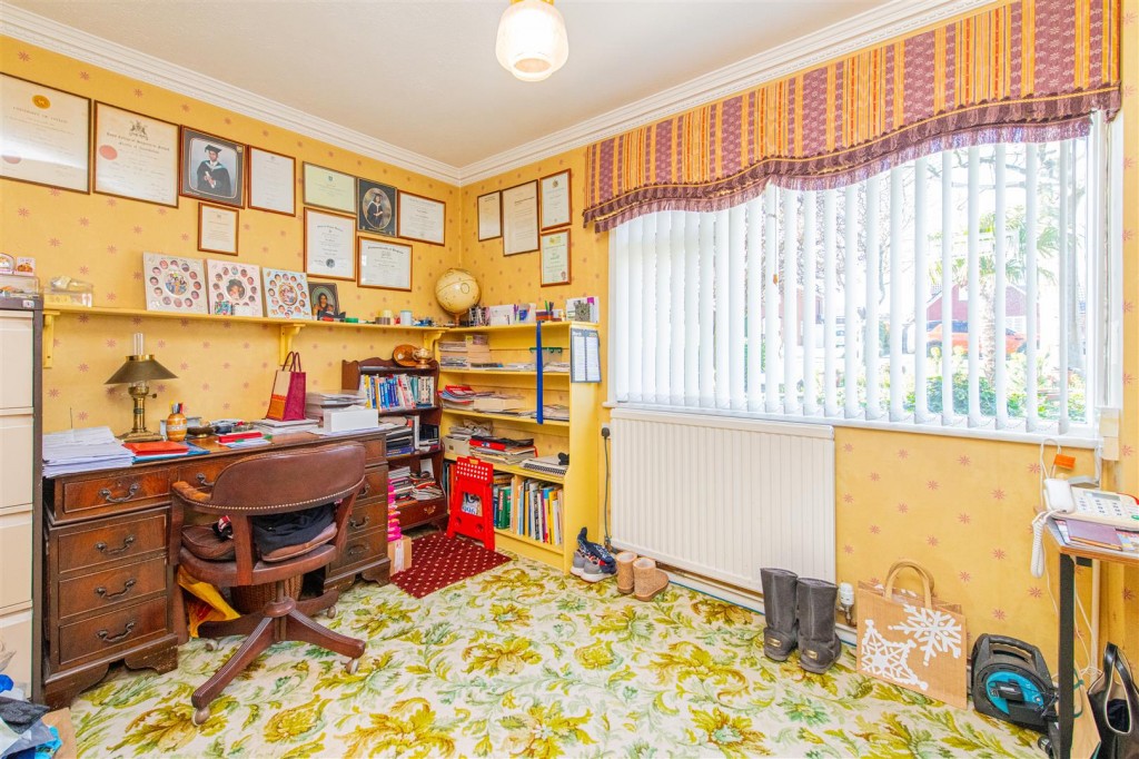 Images for Hall Close, Kettering EAID:oscarjamesapi BID:2