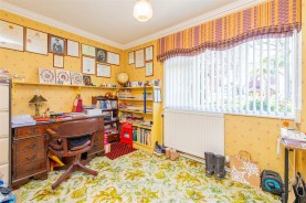 Images for Hall Close, Kettering