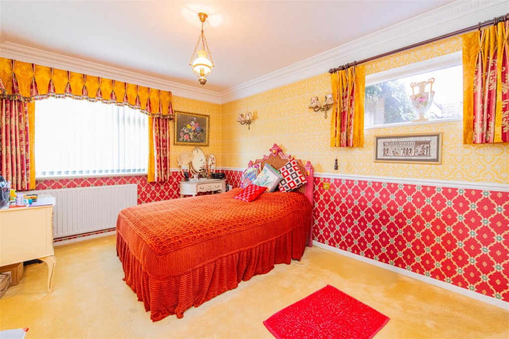 Images for Hall Close, Kettering EAID:oscarjamesapi BID:2