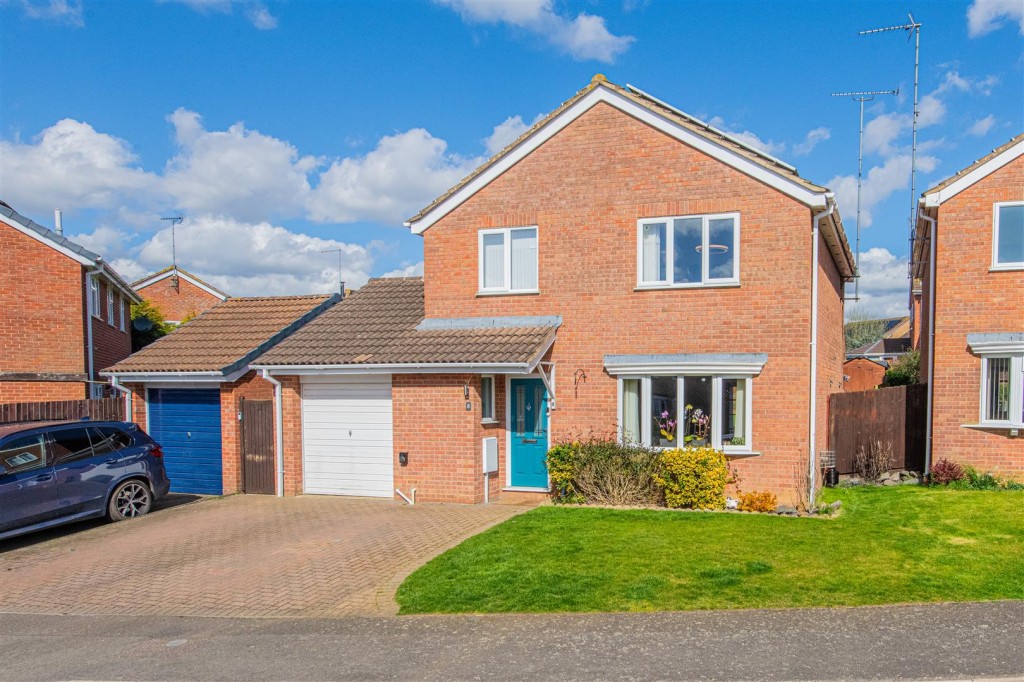 Images for Crownsmead, Northampton EAID:oscarjamesapi BID:1