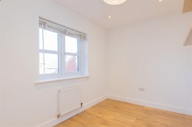 Images for Kingfisher Way, Burton Latimer