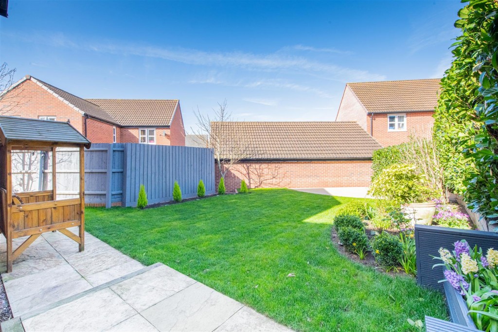 Images for Kingfisher Way, Burton Latimer EAID:oscarjamesapi BID:3