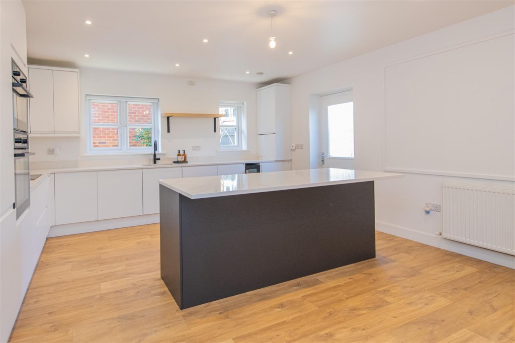 Images for Kingfisher Way, Burton Latimer EAID:oscarjamesapi BID:3