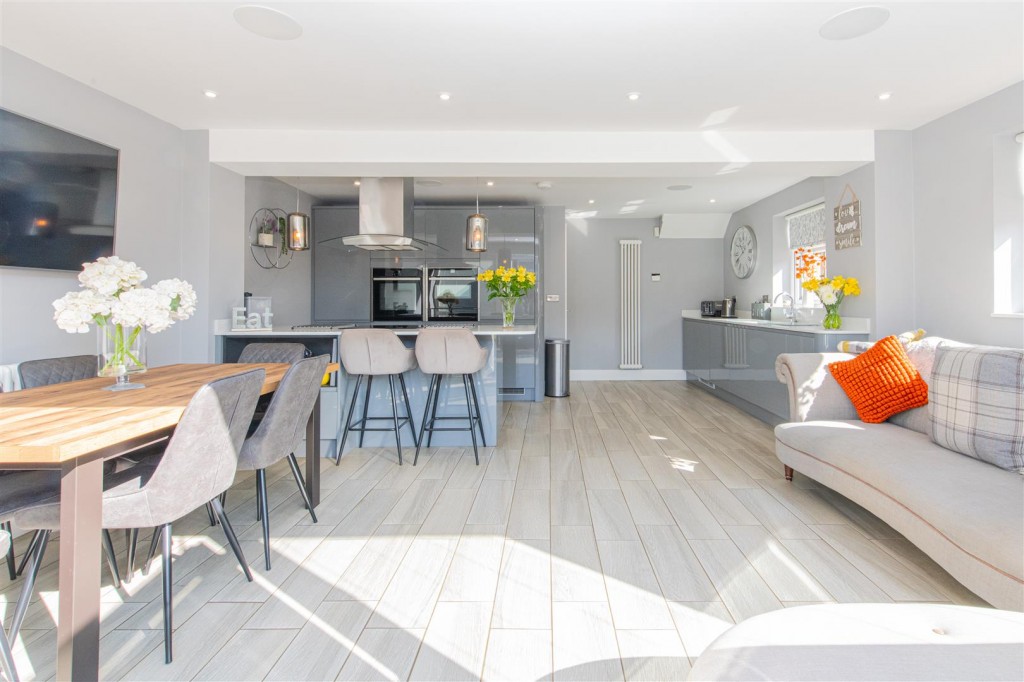 Images for Oban Close, Kettering EAID:oscarjamesapi BID:2