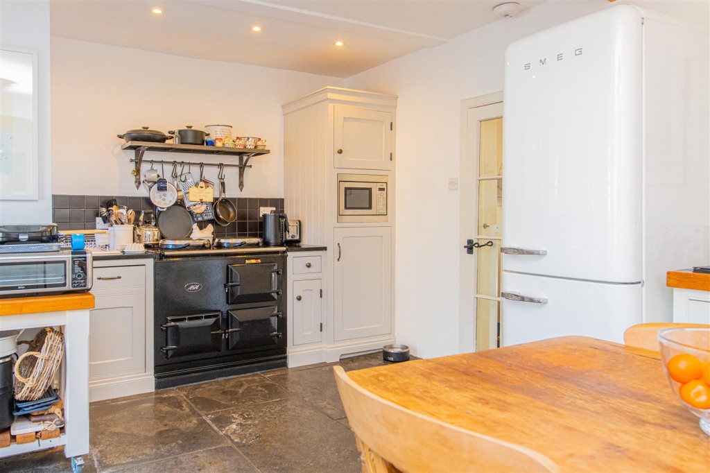 Images for Barton Road, Barton Seagrave, Kettering EAID:oscarjamesapi BID:2