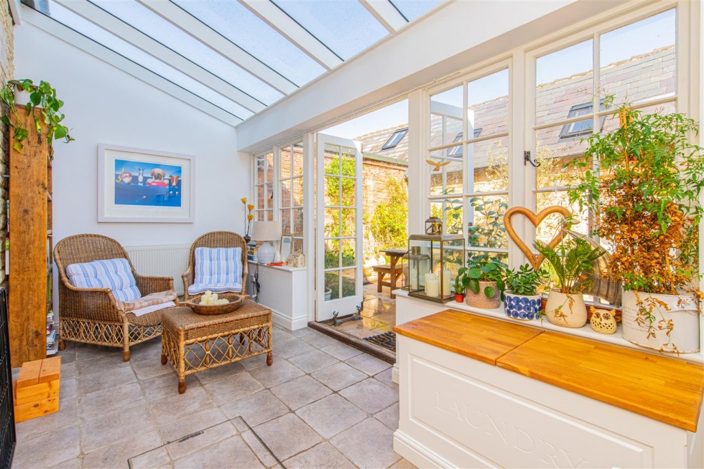 Images for Barton Road, Barton Seagrave, Kettering EAID:oscarjamesapi BID:2