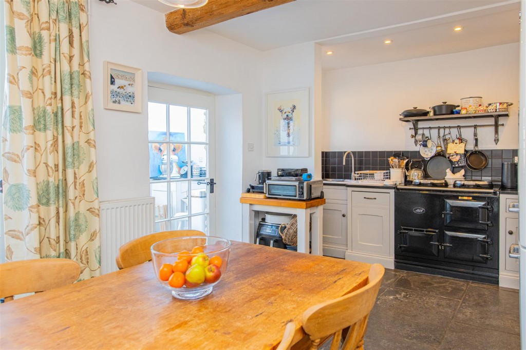 Images for Barton Road, Barton Seagrave, Kettering EAID:oscarjamesapi BID:2