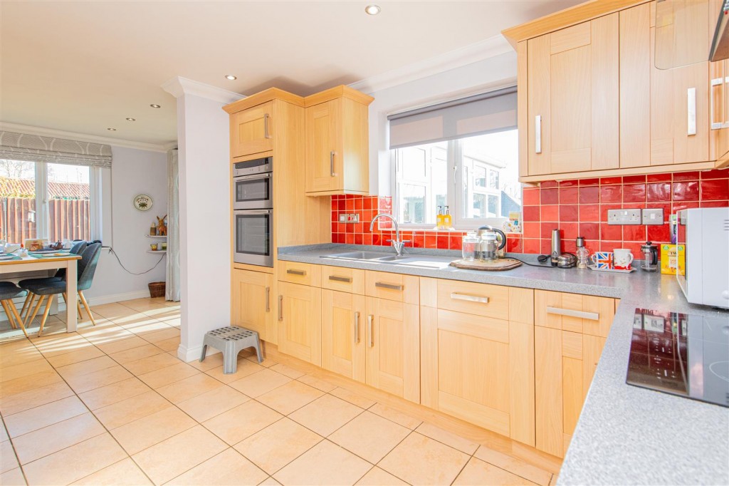 Images for Westley Close, Burton Latimer EAID:oscarjamesapi BID:3