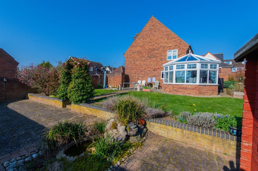 Images for Westley Close, Burton Latimer EAID:oscarjamesapi BID:3