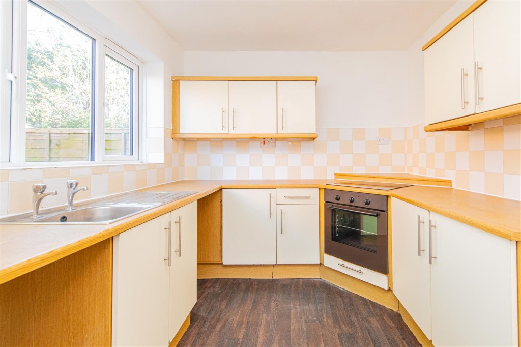 Images for Gervase Square, Northampton EAID:oscarjamesapi BID:2