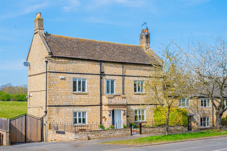 The Rosary, Stamford Road, Weldon - EAID:oscarjamesapi, BID:4