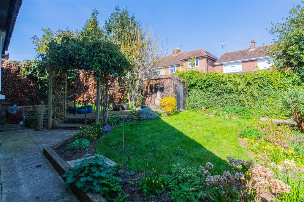 Images for North Park Drive, Kettering EAID:oscarjamesapi BID:2