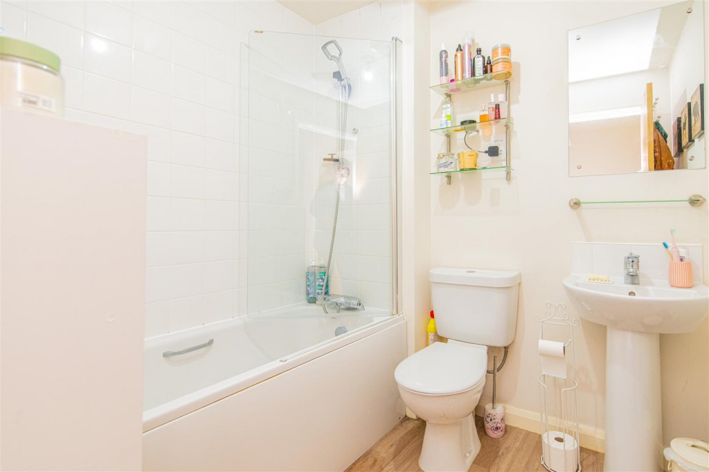 Images for Whiting Close, Burton Latimer EAID:oscarjamesapi BID:3