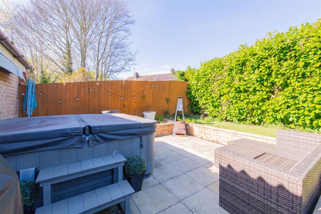 Images for Lupin Close, Kettering EAID:oscarjamesapi BID:2