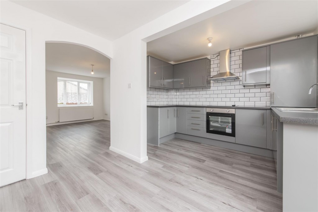 Images for Coniston Close, Wellingborough EAID:oscarjamesapi BID:2