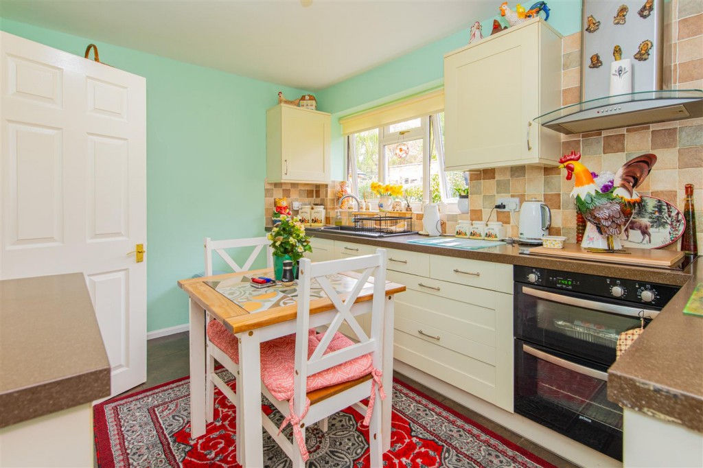 Images for Holyrood Road, Northampton EAID:oscarjamesapi BID:1