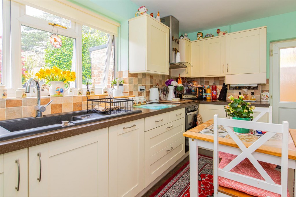 Images for Holyrood Road, Northampton EAID:oscarjamesapi BID:1
