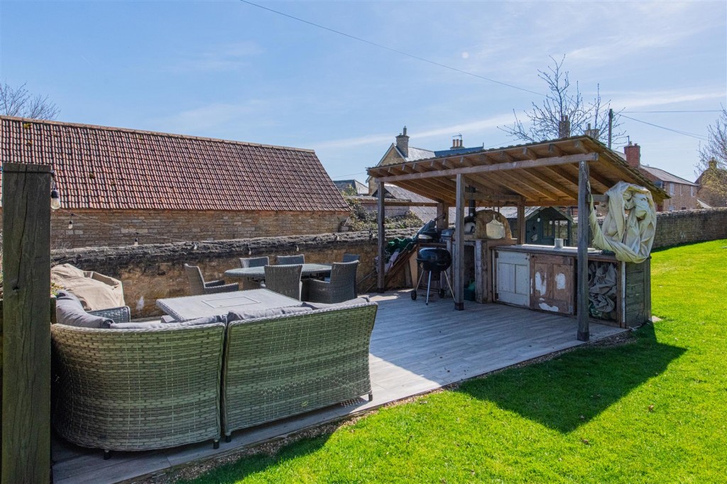 Images for Queen Street, Geddington, Kettering EAID:oscarjamesapi BID:2