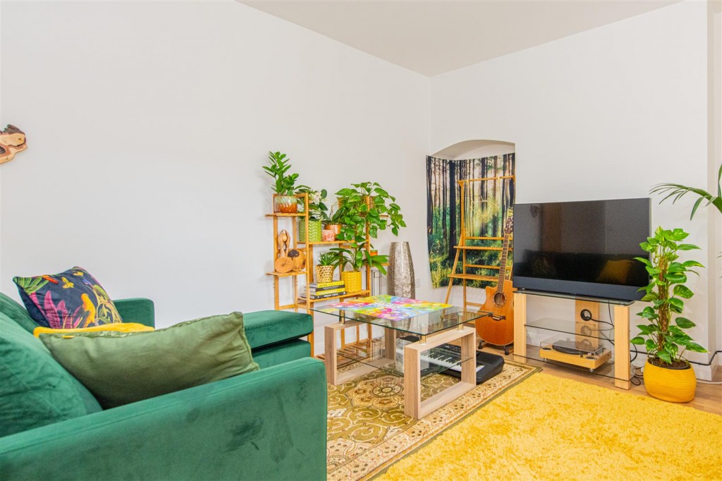 Images for Oxford Street, Wellingborough EAID:oscarjamesapi BID:6