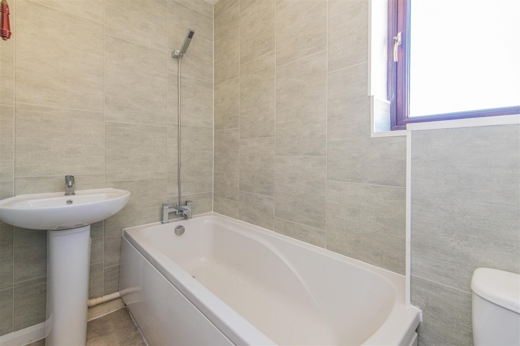 Images for Senwick Drive, Wellingborough EAID:oscarjamesapi BID:6