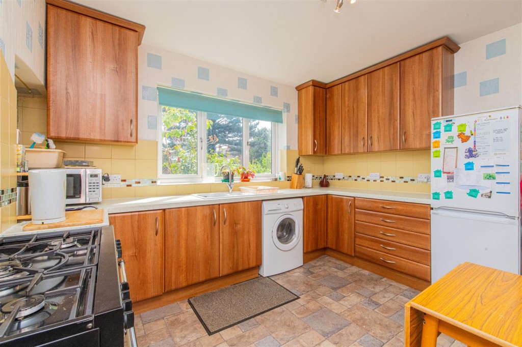 Images for Nest Lane, Wellingborough EAID:oscarjamesapi BID:6