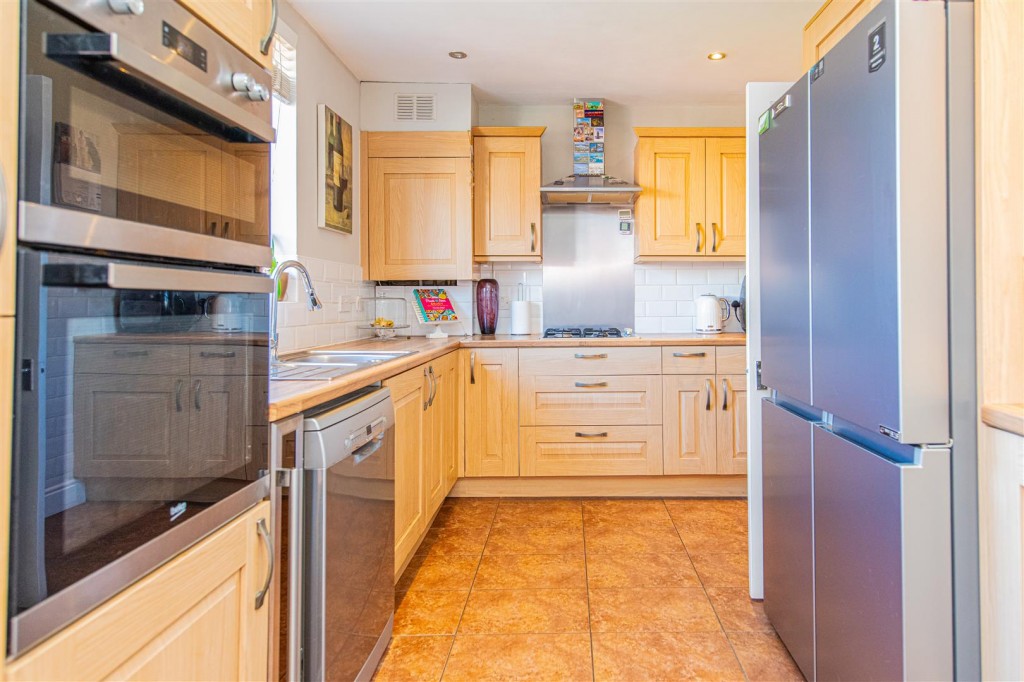 Images for Westfield Road, Wellingborough EAID:oscarjamesapi BID:6