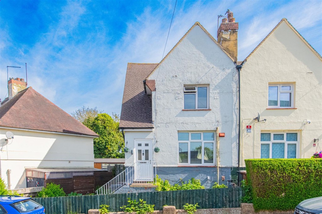 Images for Kenmuir Crescent, Northampton EAID:oscarjamesapi BID:1