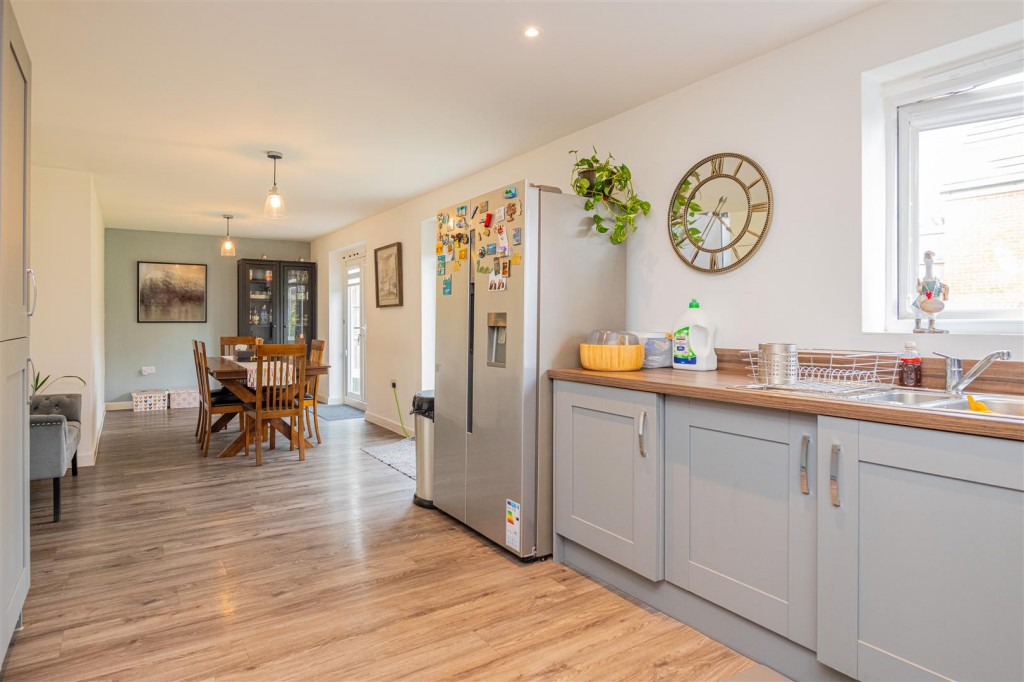 Images for Simpson Close, Weldon EAID:oscarjamesapi BID:4