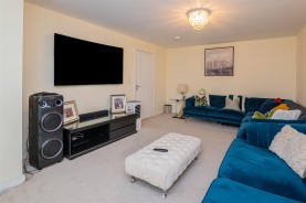 Images for Simpson Close, Weldon