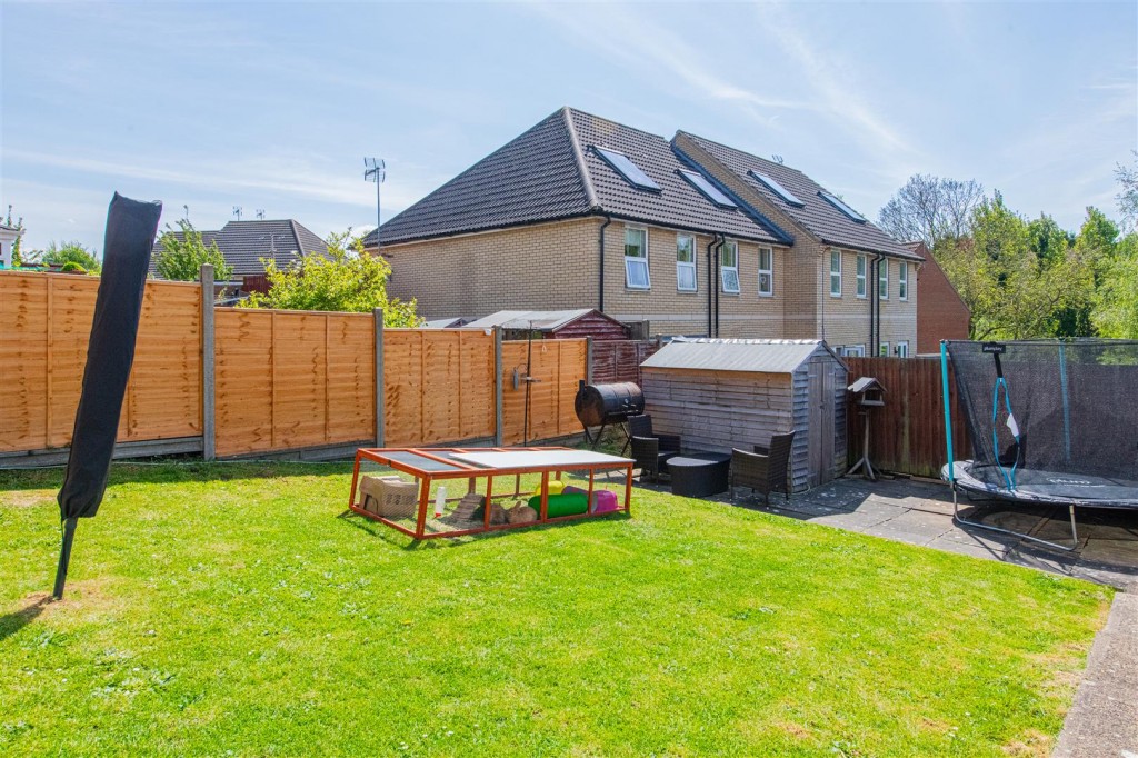 Images for Drayton Road, Irthlingborough EAID:oscarjamesapi BID:3