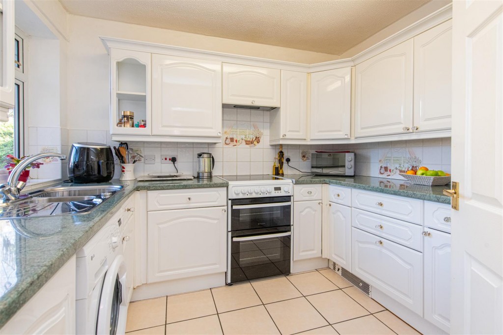 Images for Ashley Court, Kettering EAID:oscarjamesapi BID:2