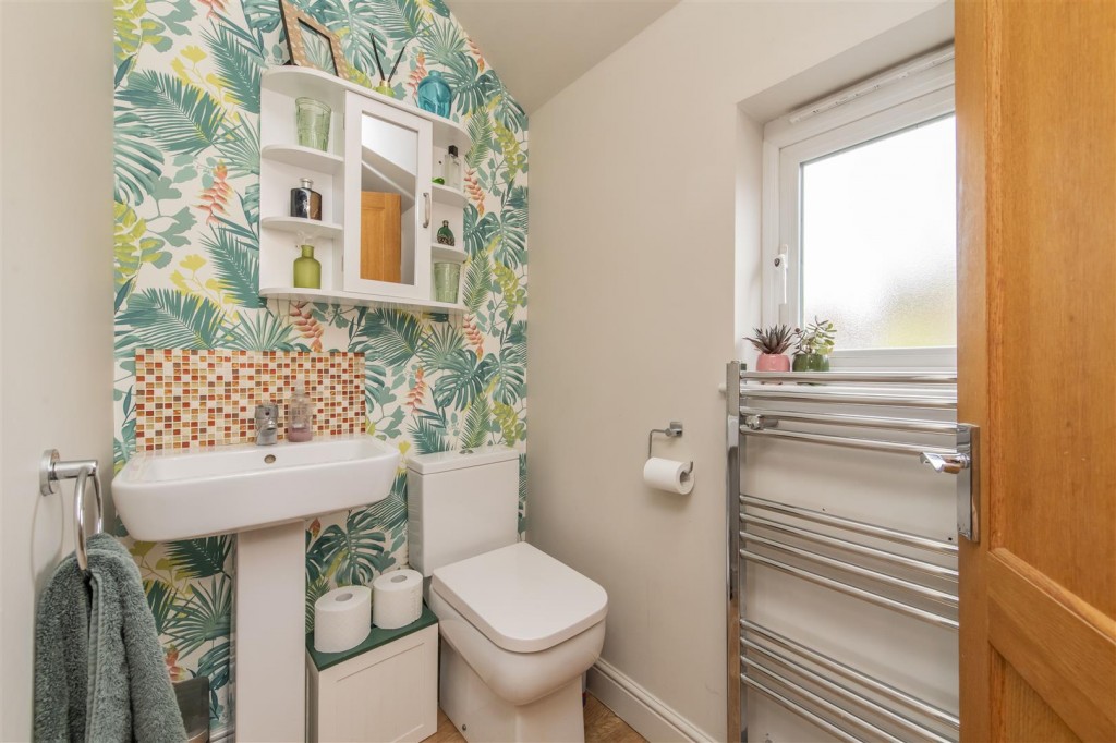 Images for High Street, Broughton EAID:oscarjamesapi BID:2