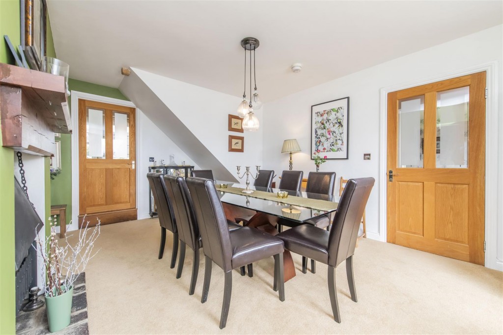 Images for High Street, Broughton EAID:oscarjamesapi BID:2