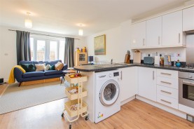 Images for Hunts Field Drive, Gretton, Corby