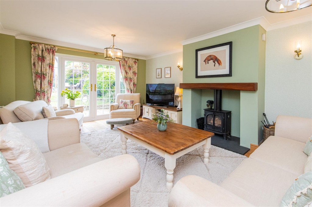 Images for Hall Close, Naseby, Northampton EAID:oscarjamesapi BID:5