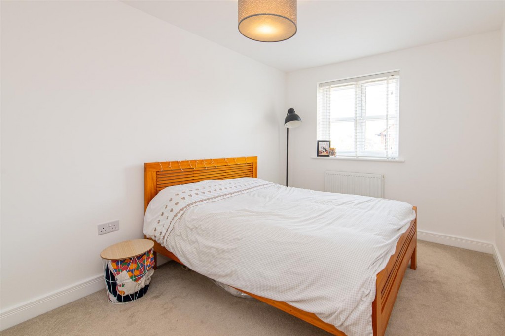 Images for Blackcurrant Grove, Higham Ferrers EAID:oscarjamesapi BID:8