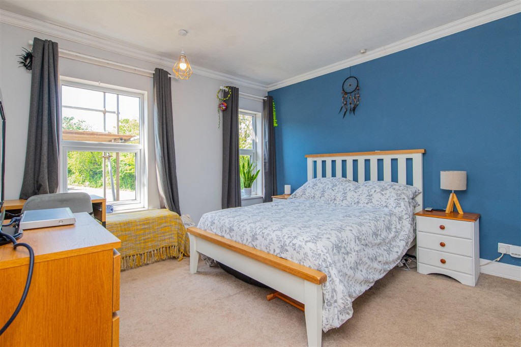 Images for Kimbolton Road, Higham Ferrers EAID:oscarjamesapi BID:8