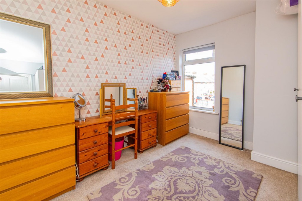 Images for Kimbolton Road, Higham Ferrers EAID:oscarjamesapi BID:8