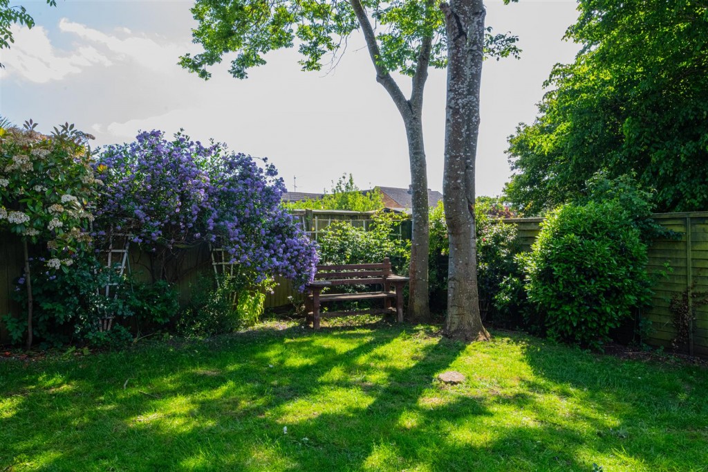 Images for Celtic Close, Higham Ferrers EAID:oscarjamesapi BID:8