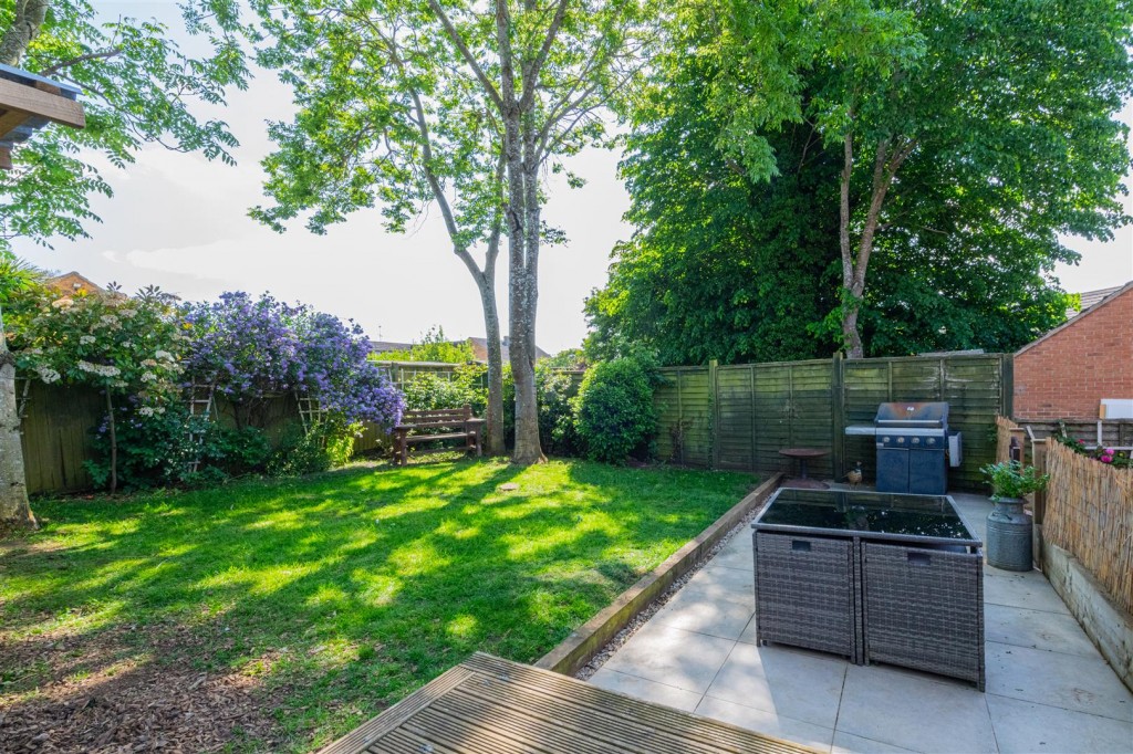 Images for Celtic Close, Higham Ferrers EAID:oscarjamesapi BID:8