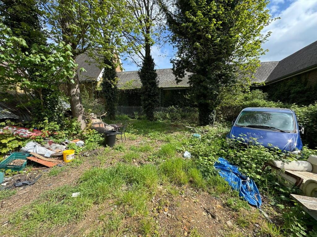 Images for Oxford Street, Wellingborough EAID:oscarjamesapi BID:8