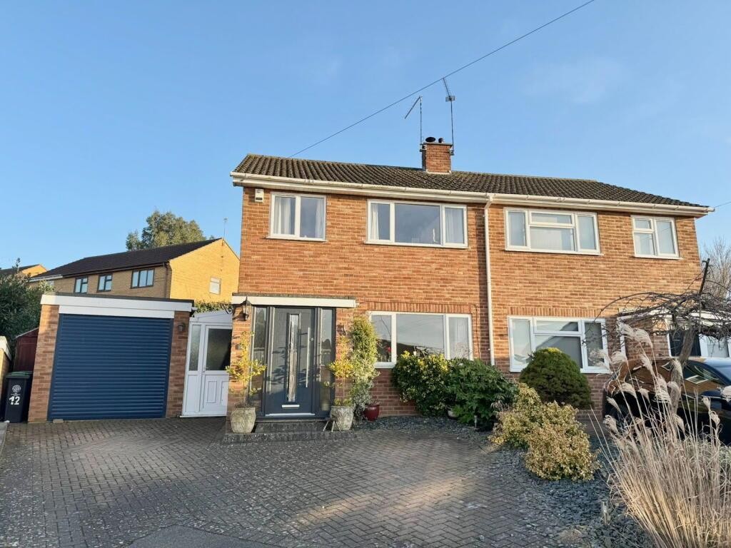 Images for Clare Walk, Higham Ferrers EAID:oscarjamesapi BID:8