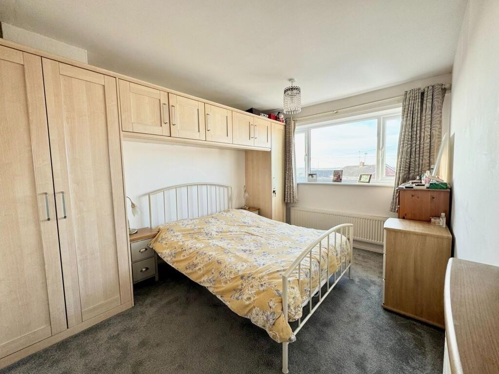 Images for Clare Walk, Higham Ferrers EAID:oscarjamesapi BID:8