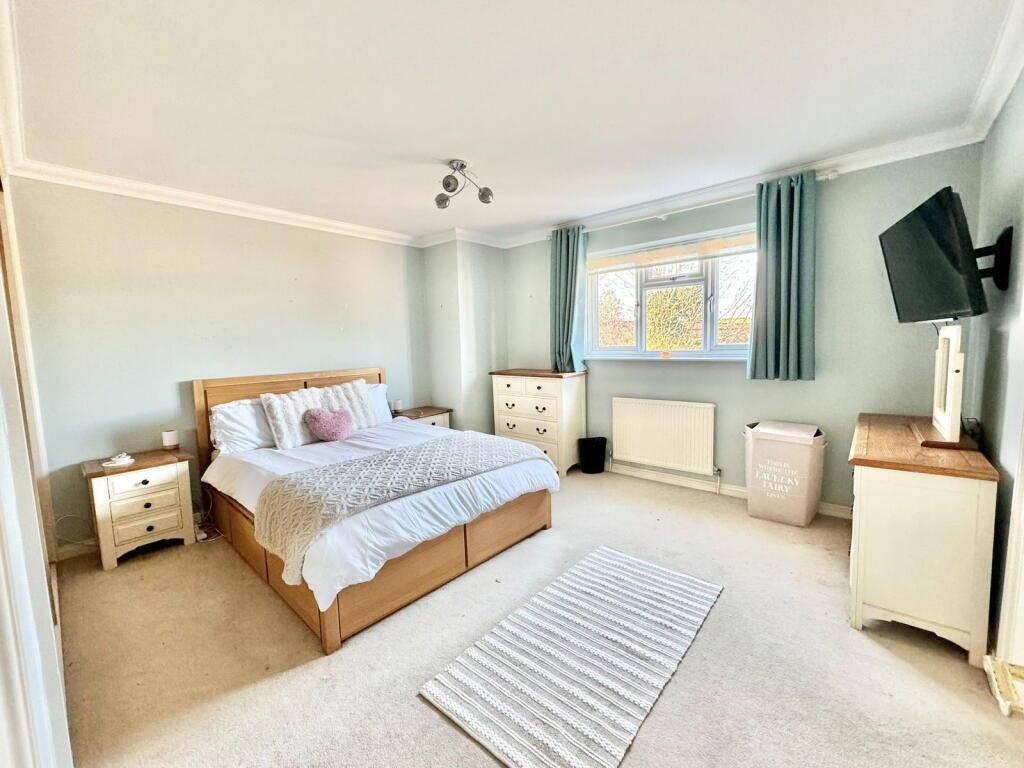 Images for Woodford Road, Little Addington EAID:oscarjamesapi BID:8