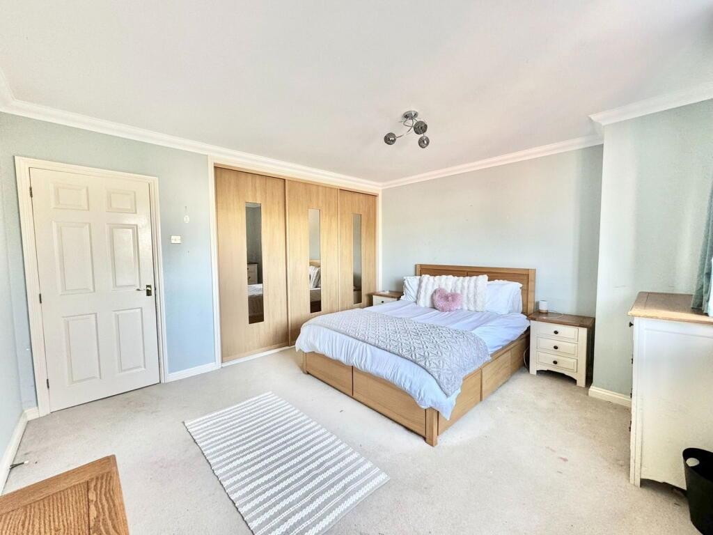 Images for Woodford Road, Little Addington EAID:oscarjamesapi BID:8